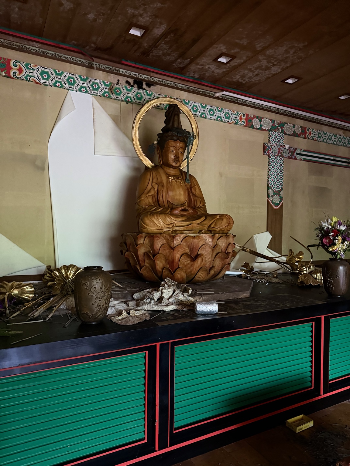 山奥の薮深き廃寺 2