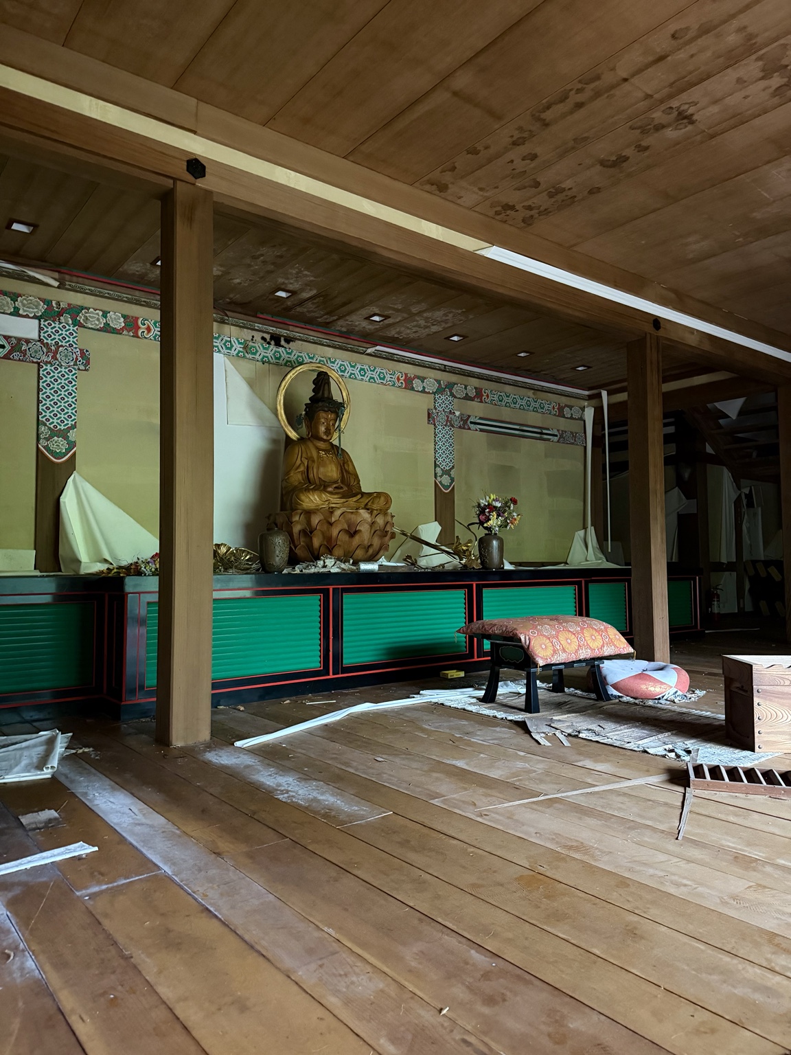 山奥の薮深き廃寺 3